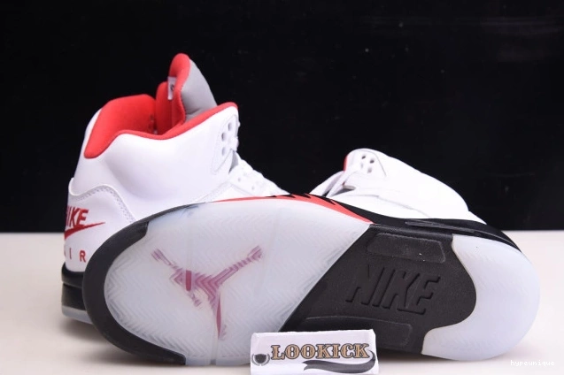 HYPE Jordan Fire Red (2020) Retro Tongue Air 5 Silver DA1911-102 0713